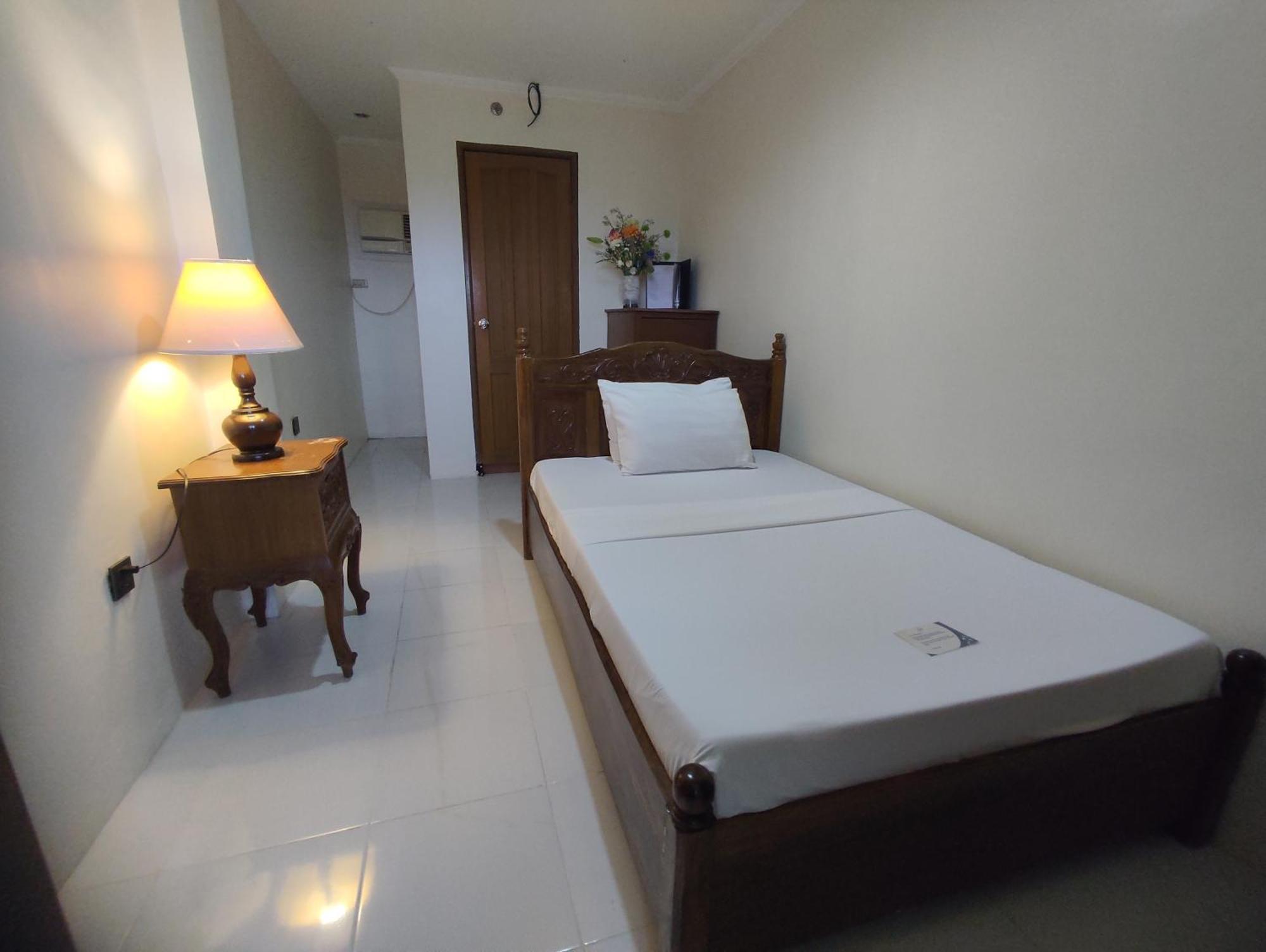 Villa Isabel Hotel Sorsogon Kültér fotó