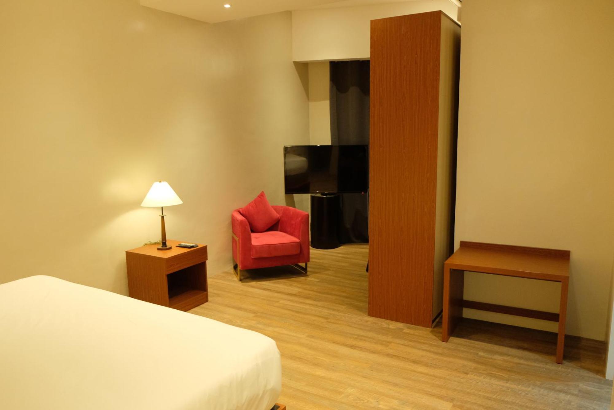 Villa Isabel Hotel Sorsogon Kültér fotó